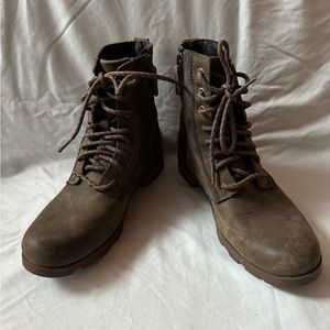 Sorel Leather Combat Boots - Army Green - Women’s Size 8.5